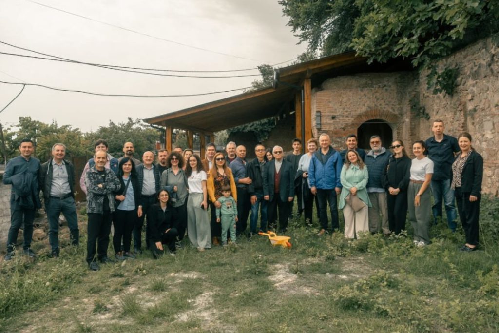 Bible Engagement, Albania
